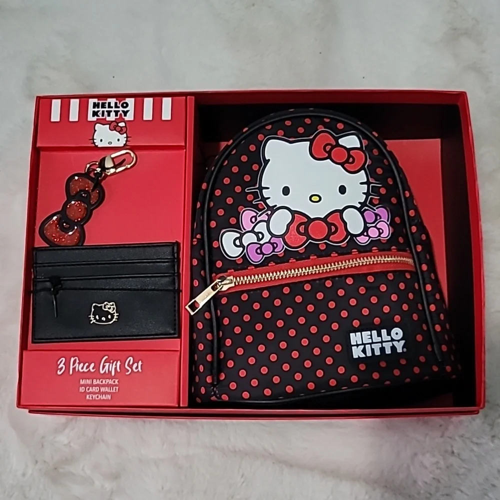 π Hello Kitty 3 Piece Gift Set NWOT - Picture 1 of 8
